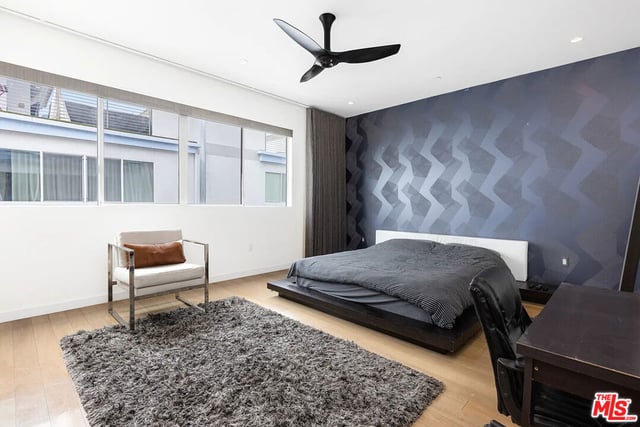 6728 W Hepburn Way, Los Angeles, CA 90038 — photo 11 of 18