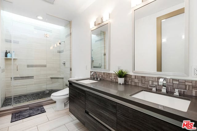 6728 W Hepburn Way, Los Angeles, CA 90038 — photo 13 of 18