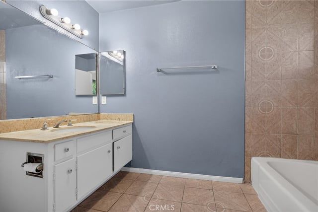 8355 Willis Avenue 18, Panorama City, CA 91402 — photo 17 of 31