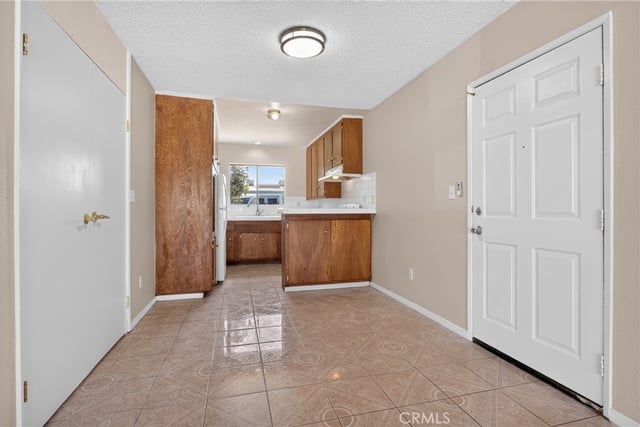 8355 Willis Avenue 18, Panorama City, CA 91402 — photo 6 of 31
