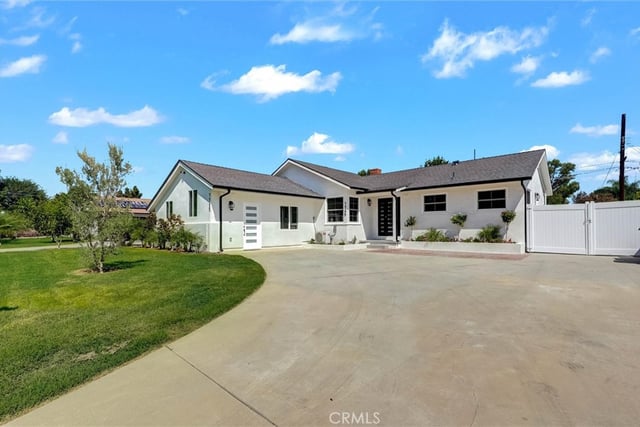 7746 Sunnybrae, Los Angeles, CA 91306 — photo 2 of 50
