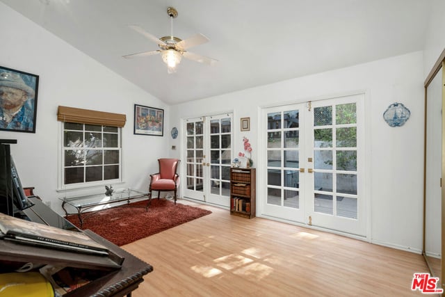 3331 Bennett Drive, Los Angeles, CA 90068 — photo 34 of 44