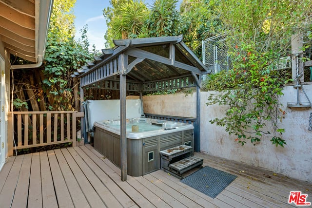3331 Bennett Drive, Los Angeles, CA 90068 — photo 41 of 44