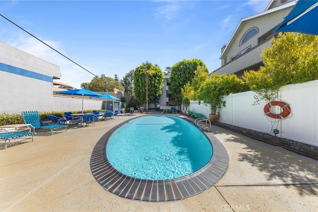 985 E California 306, Pasadena, CA 91106 — photo 38 of 53