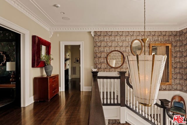 601 S Windsor Boulevard, Los Angeles, CA 90005 — photo 17 of 32