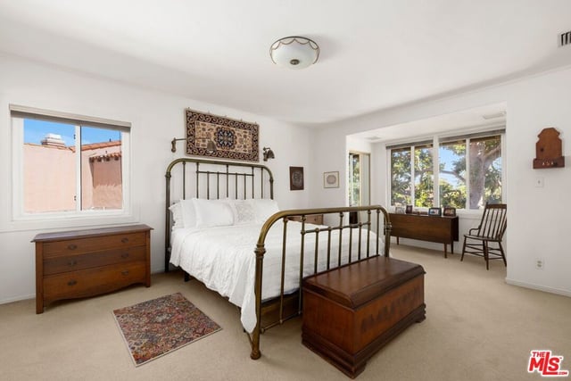 10461 Wilkins Avenue, Los Angeles, CA 90024 — photo 13 of 31