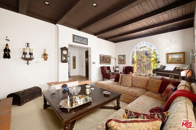 10461 Wilkins Avenue, Los Angeles, CA 90024 — photo 3 of 31