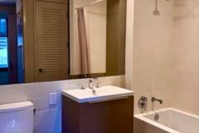 889 Francisco Street 2207, Los Angeles, CA 90017 — photo 5 of 15