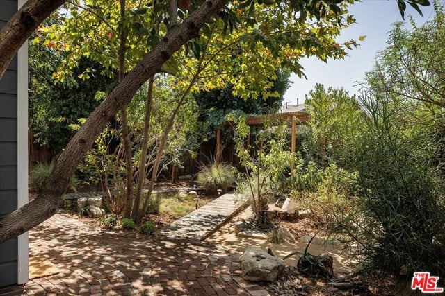 1334 Calumet Avenue, Los Angeles, CA 90026 — photo 37 of 51