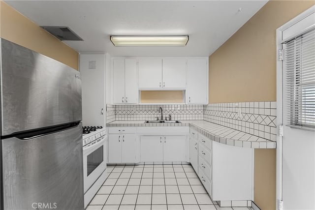 41726 55th W, Lancaster, CA 93536 — photo 13 of 47