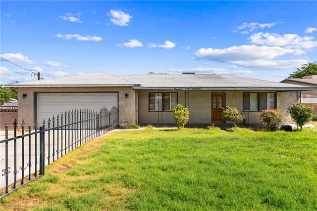 41726 55th W, Lancaster, CA 93536 — photo 3 of 47