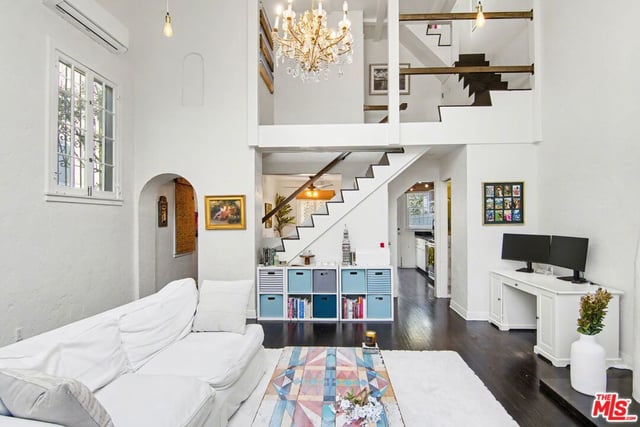 6204 Banner Avenue 2, Los Angeles, CA 90038 — photo 2 of 23