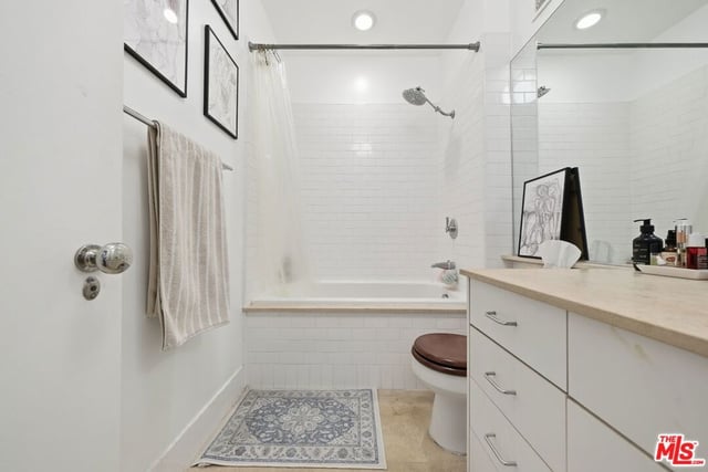 257 S Spring Street 2M, Los Angeles, CA 90012 — photo 34 of 40