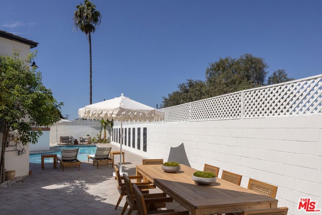 1807 Cochran Place, Los Angeles, CA 90019 — photo 20 of 26
