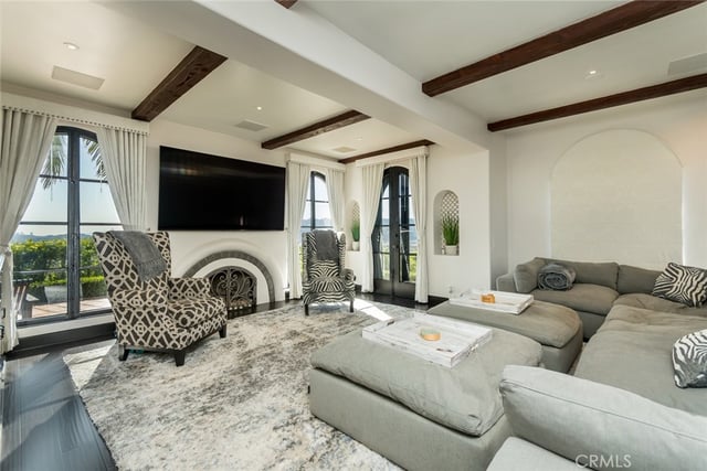 330 Kempton Road, Glendale, CA 91202 — photo 13 of 75