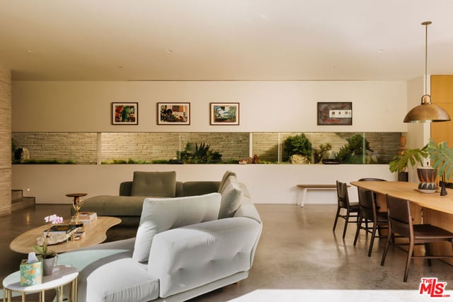 3062 Queensbury Drive, Los Angeles, CA 90064 — photo 11 of 33