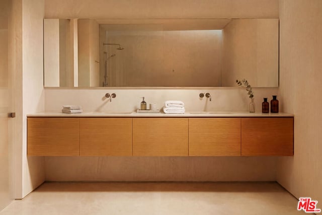 3062 Queensbury Drive, Los Angeles, CA 90064 — photo 14 of 33