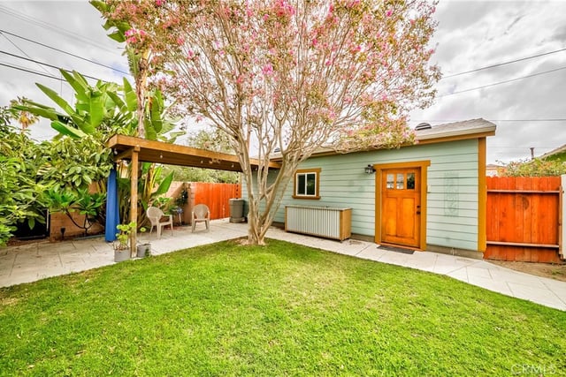 1705 W 52nd, Los Angeles, CA 90062 — photo 7 of 44