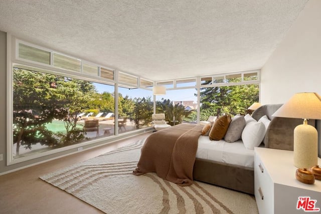 7230 Outpost Cove Drive, Los Angeles, CA 90068 — photo 12 of 36