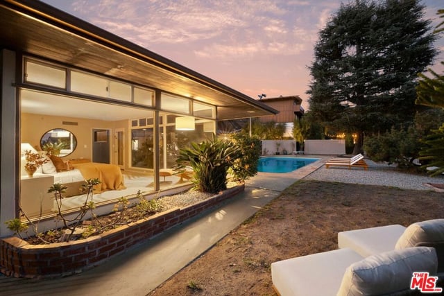 7230 Outpost Cove Drive, Los Angeles, CA 90068 — photo 29 of 36
