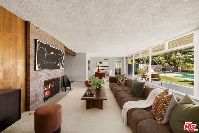 7230 Outpost Cove Drive, Los Angeles, CA 90068 — photo 6 of 36