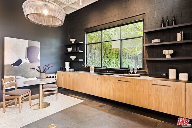 4241 Campbell Drive, Los Angeles, CA 90066 — photo 16 of 17