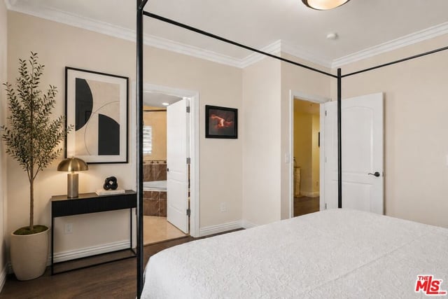1050 N Edinburgh Avenue 103, West Hollywood, CA 90046 — photo 14 of 26