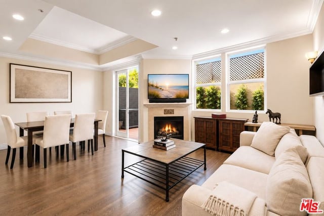1050 N Edinburgh Avenue 103, West Hollywood, CA 90046 — photo 4 of 26