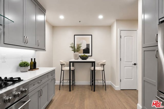 1050 N Edinburgh Avenue 103, West Hollywood, CA 90046 — photo 6 of 26
