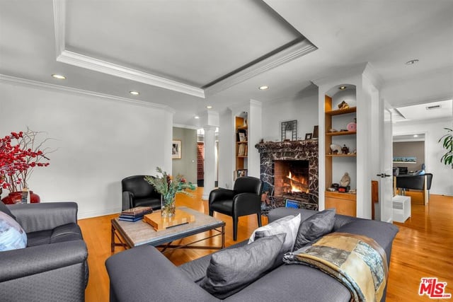 6020 S Halm Avenue, Los Angeles, CA 90056 — photo 14 of 55