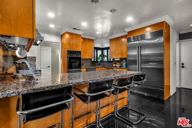 6020 S Halm Avenue, Los Angeles, CA 90056 — photo 19 of 55