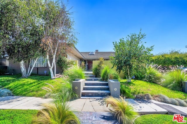 6020 S Halm Avenue, Los Angeles, CA 90056 — photo 2 of 55