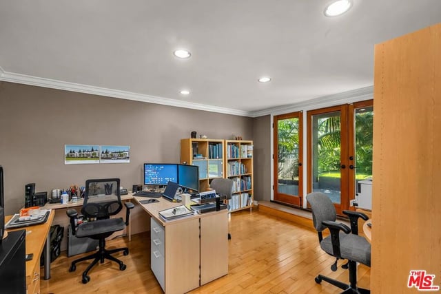 6020 S Halm Avenue, Los Angeles, CA 90056 — photo 24 of 55