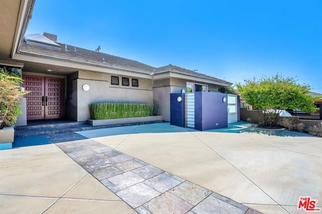 6020 S Halm Avenue, Los Angeles, CA 90056 — photo 6 of 55