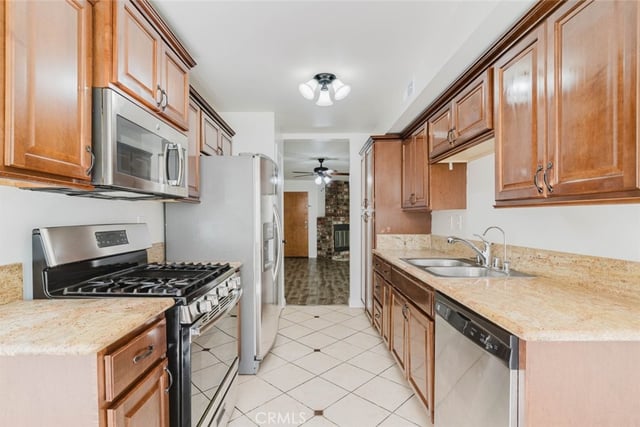 13825 Beaver Street 32, Sylmar, CA 91342 — photo 20 of 30