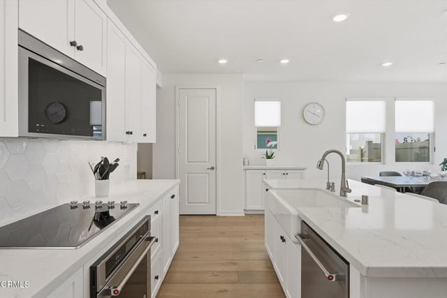 253 Capistrano Drive, Ventura, CA 93004 — photo 13 of 47
