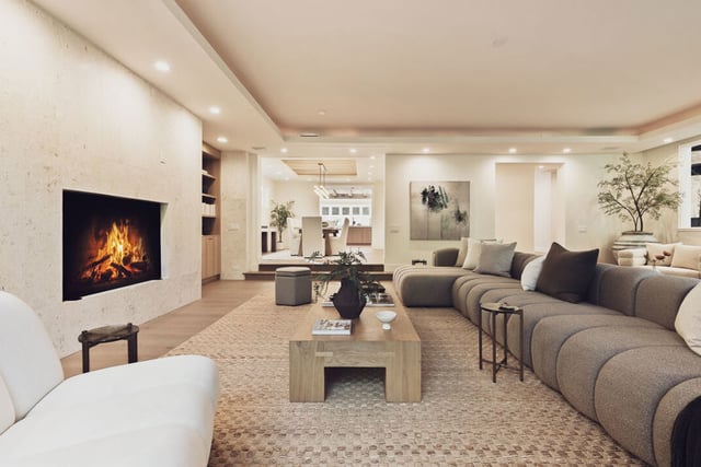 310 22nd Street, Santa Monica, CA 90402 — photo 4 of 42