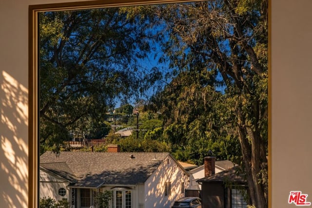 2408 Castle Heights Avenue, Los Angeles, CA 90034 — photo 20 of 42