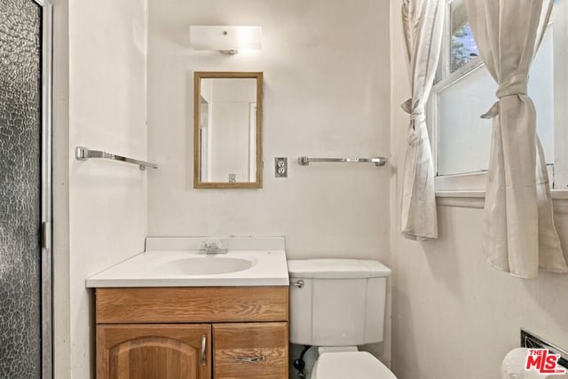 8501 Petaluma Drive, Los Angeles, CA 91352 — photo 21 of 31