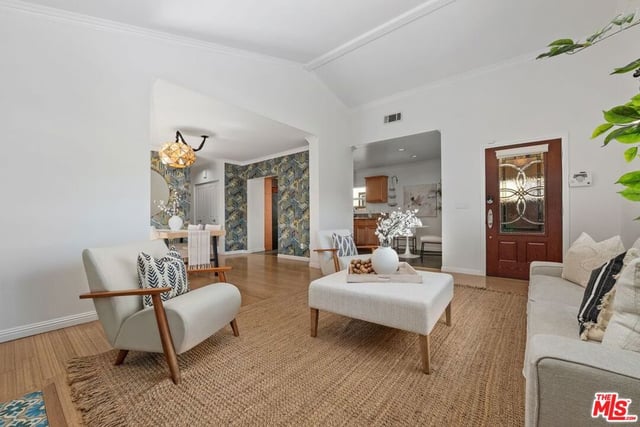 1659 Ellsmere Avenue, Los Angeles, CA 90019 — photo 9 of 40