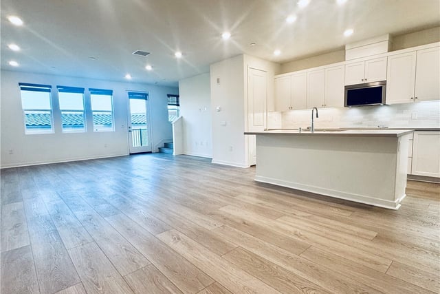 10776 Telegraph Road, Ventura, CA 93004 — photo 5 of 47