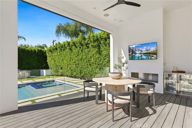 20141 Wells Drive, Woodland Hills, CA 91364 — photo 39 of 60