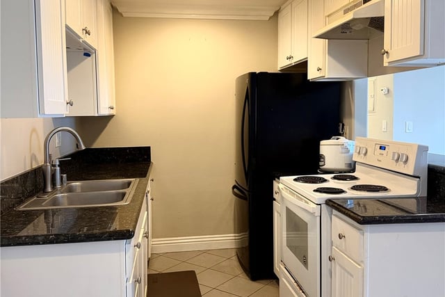 1725 Loma Avenue 6, Long Beach, CA 90804 — photo 4 of 10