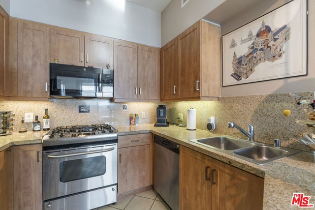 267 S San Pedro Street 602, Los Angeles, CA 90012 — photo 12 of 34