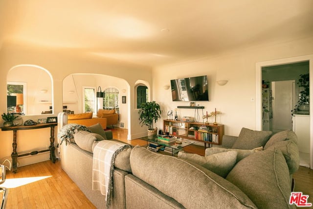 1744 Webster Avenue, Los Angeles, CA 90026 — photo 10 of 33