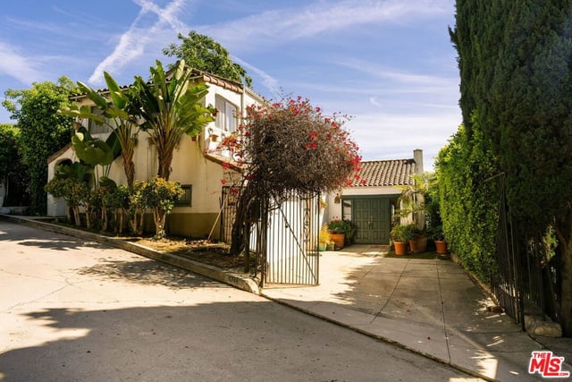 1744 Webster Avenue, Los Angeles, CA 90026 — photo 2 of 33
