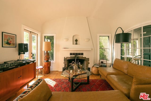1744 Webster Avenue, Los Angeles, CA 90026 — photo 7 of 33