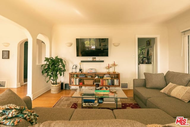 1744 Webster Avenue, Los Angeles, CA 90026 — photo 9 of 33