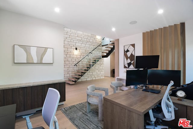 5529 Greenbush Avenue, Sherman Oaks, CA 91401 — photo 18 of 50