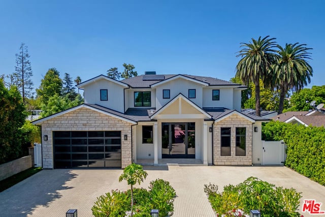 5529 Greenbush Avenue, Sherman Oaks, CA 91401 — photo 2 of 50